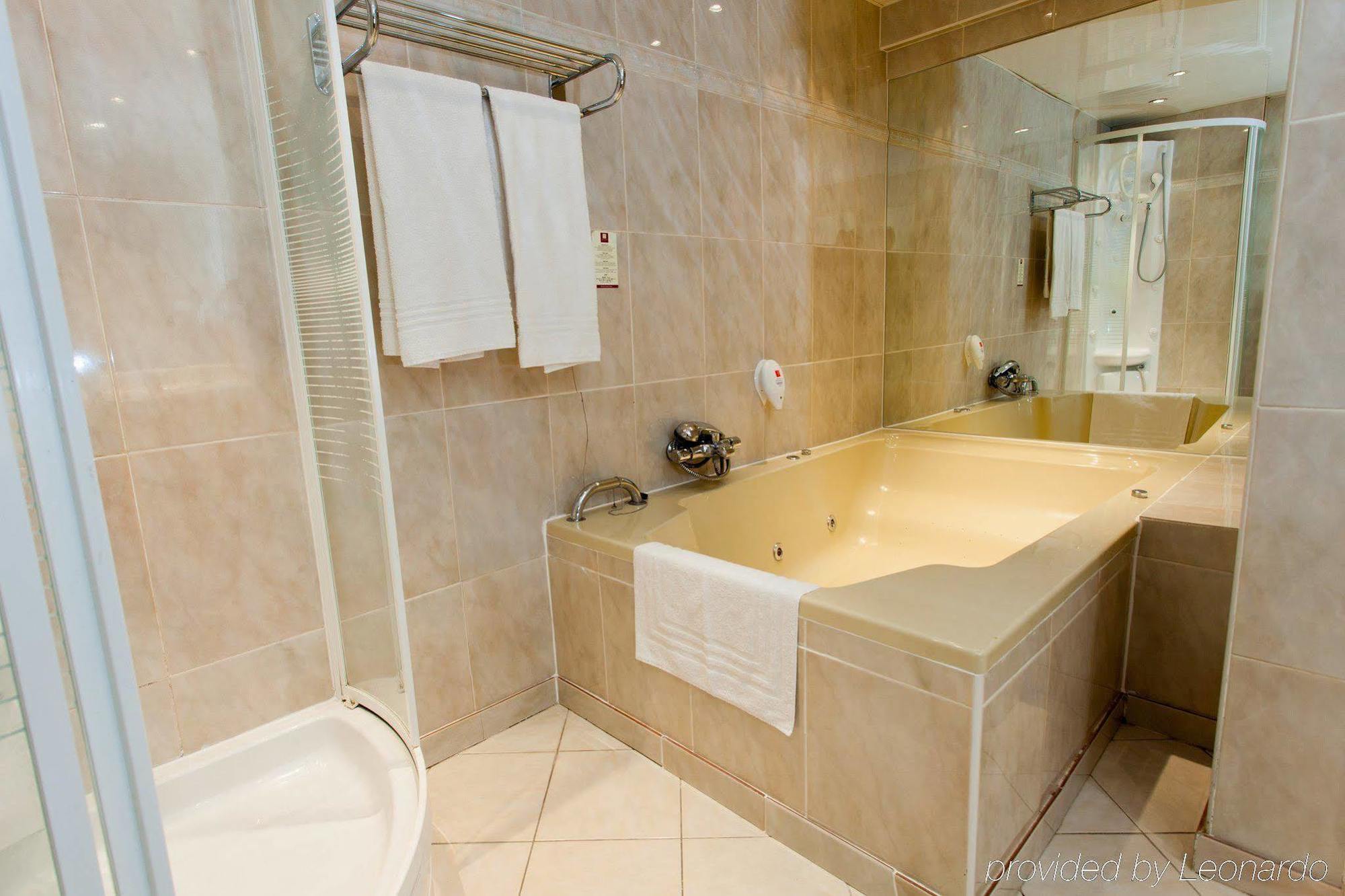 Leonardo Hotel Charleroi City Center 外观 照片